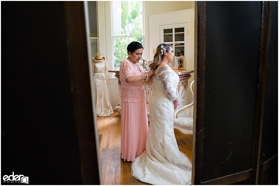 Bride getting ready at Green Gables Wedding Estate