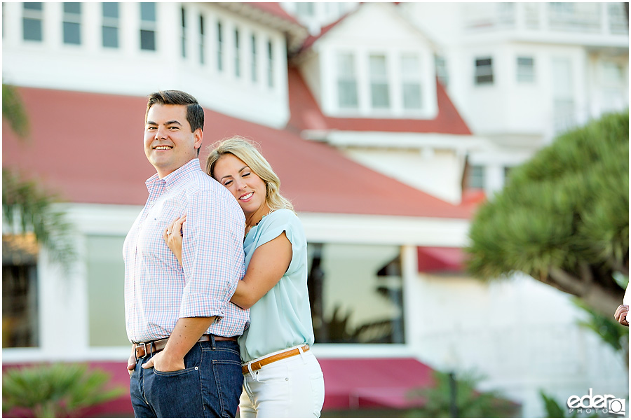 Engagement Session in front of the Hotel Del Coronado