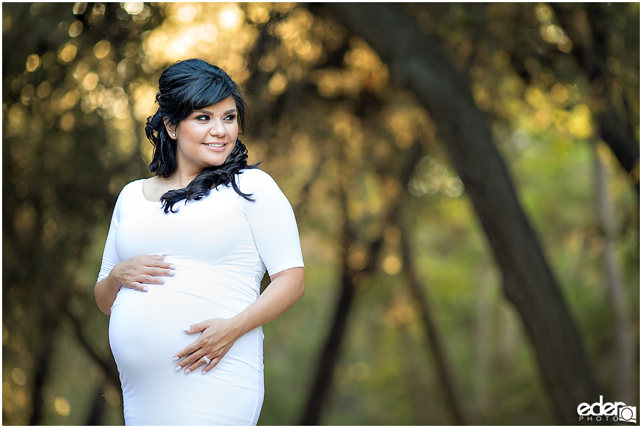 Rustic Maternity Photos in San Diego. 