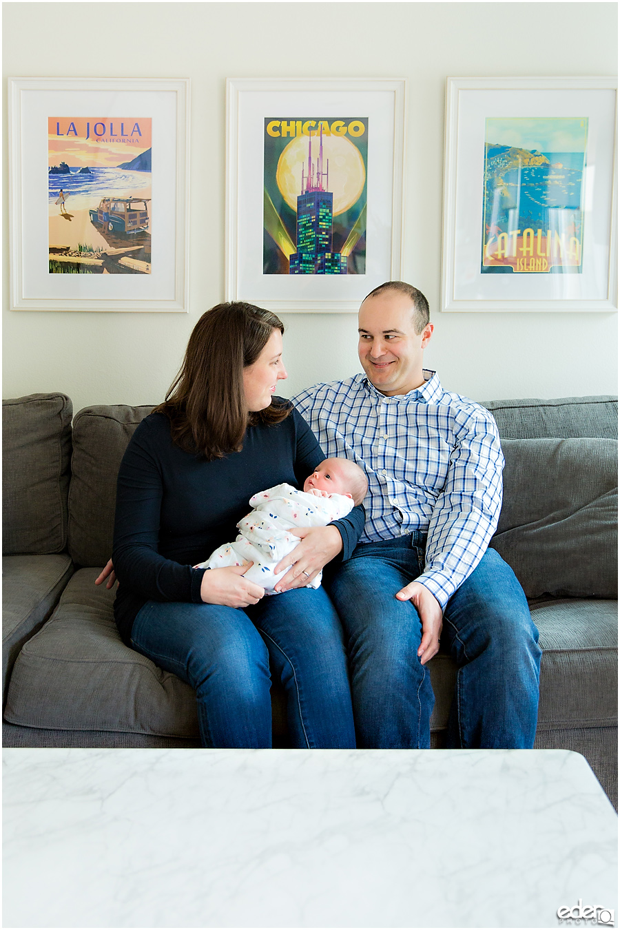 Newborn Lifestyle Portrait Session - family on couch