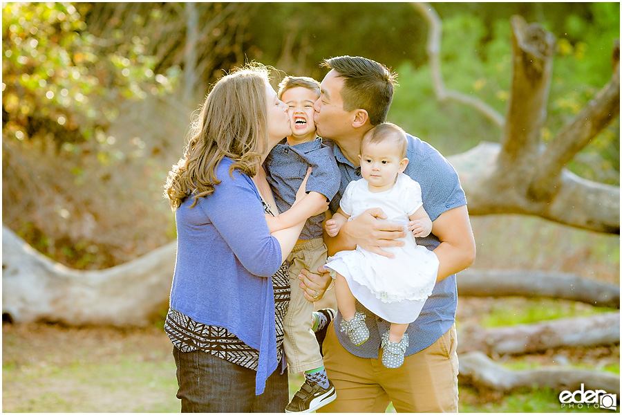 Spring Mini Portrait Session - cute family moment